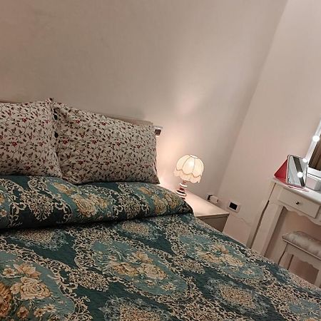 Mirdita - Casa Vacanze 斯培西亚 外观 照片